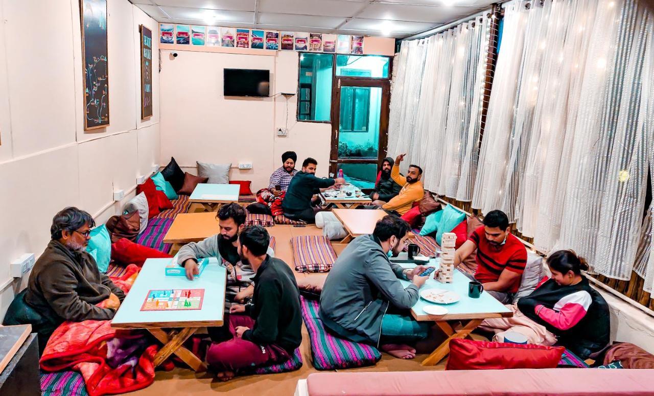 הוסטל מקלוד גאנג' Moustache Mcleodganj מראה חיצוני תמונה