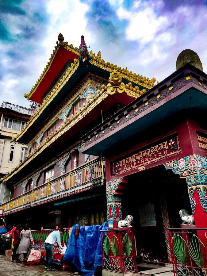 הוסטל מקלוד גאנג' Moustache Mcleodganj מראה חיצוני תמונה