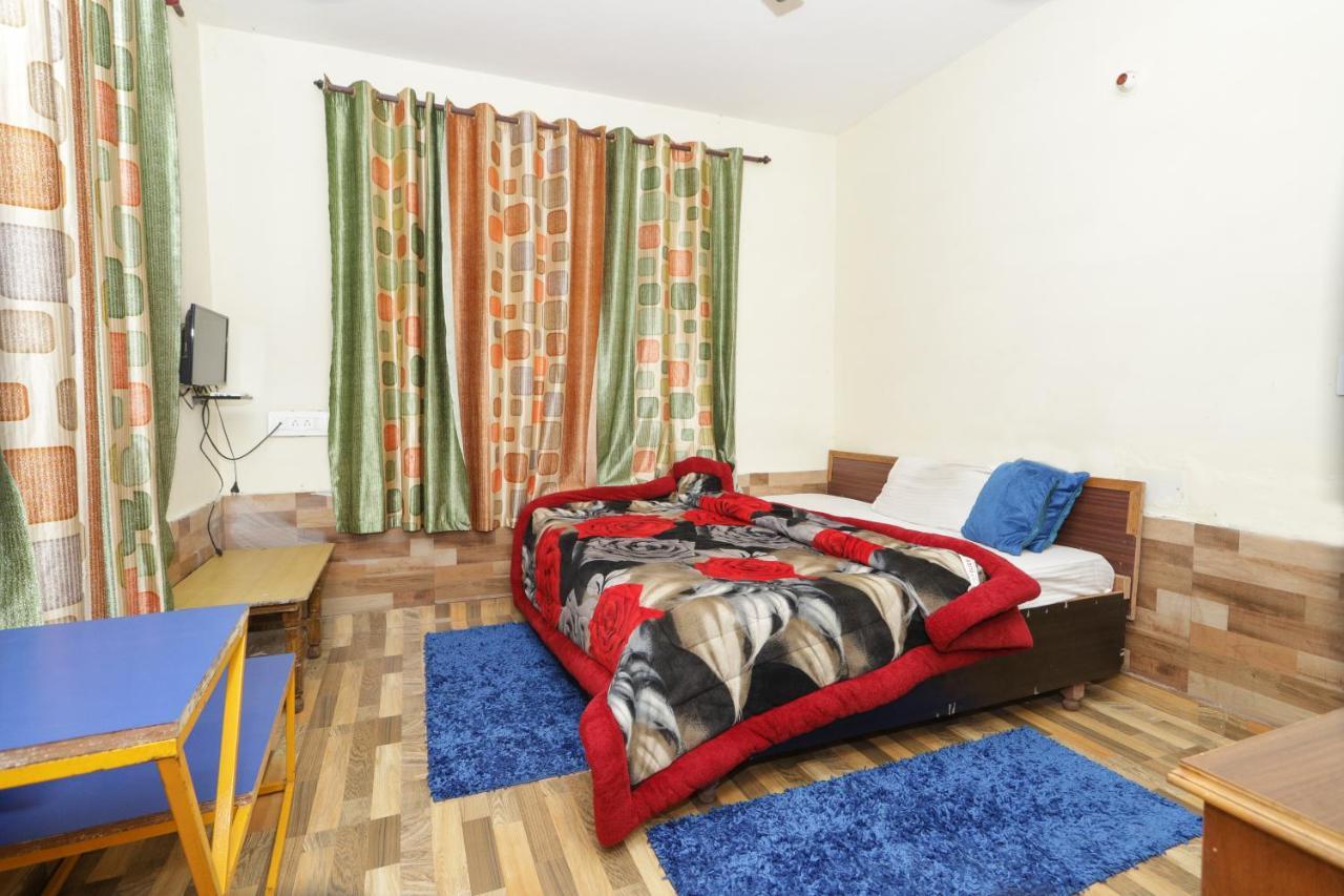 הוסטל מקלוד גאנג' Moustache Mcleodganj מראה חיצוני תמונה